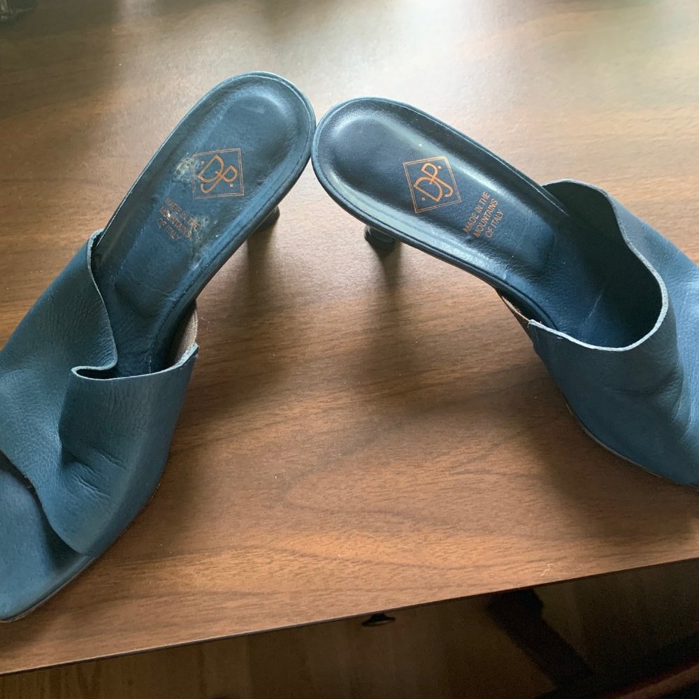 Donald Pliner - Ladies 7M Italian Leather Navy Sandals
